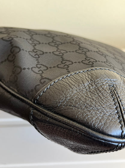 Gucci Hobo long strap