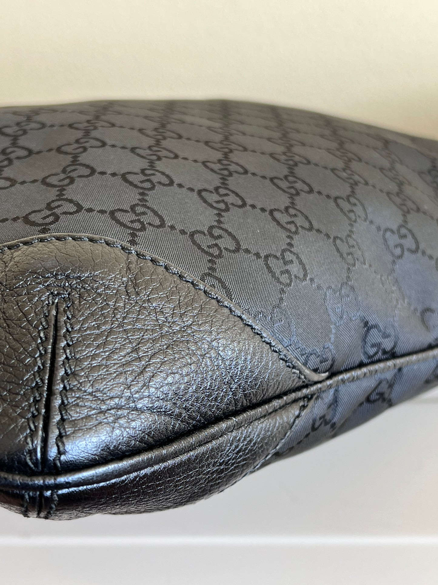Gucci Hobo long strap