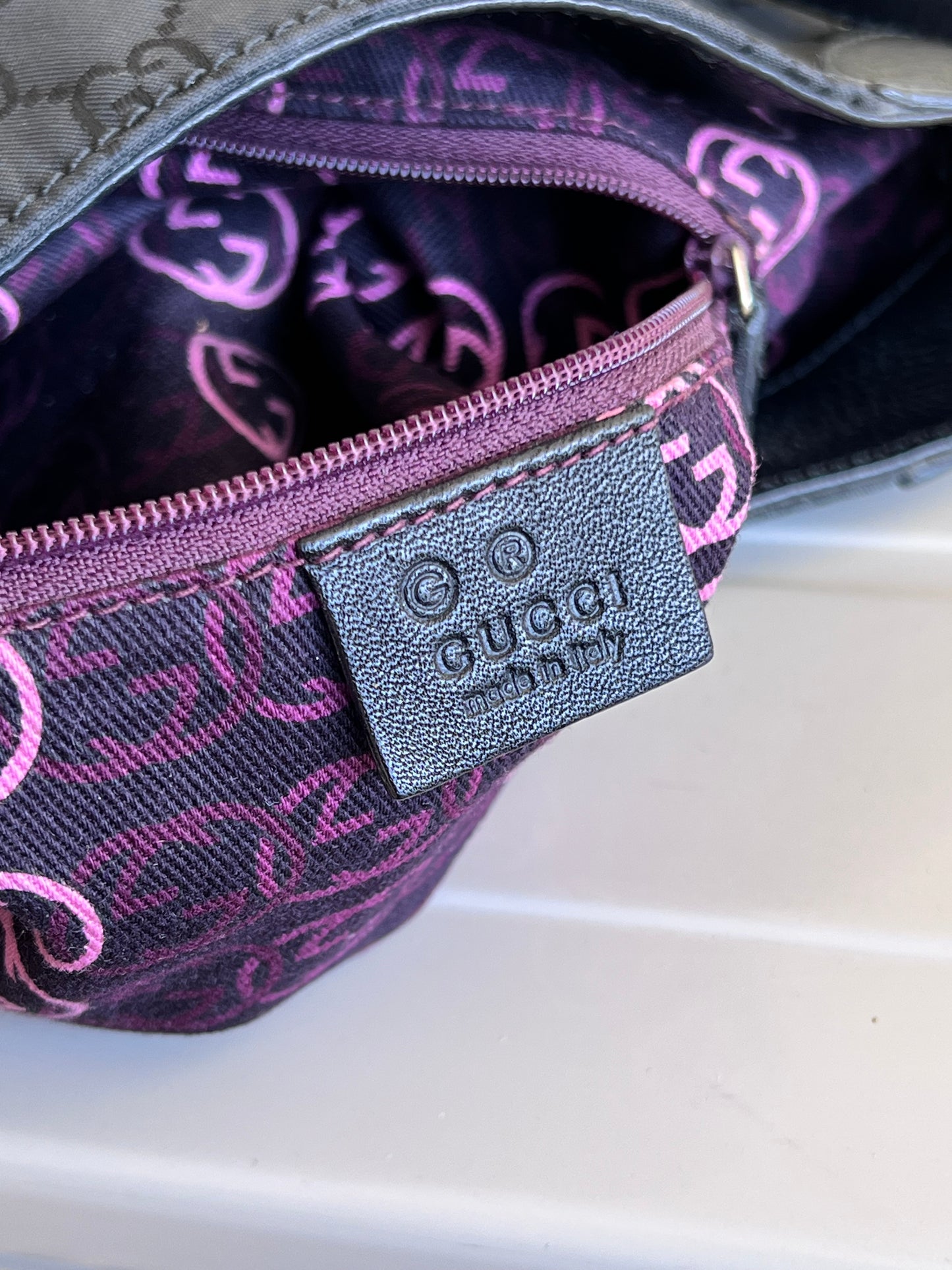 Gucci Hobo long strap