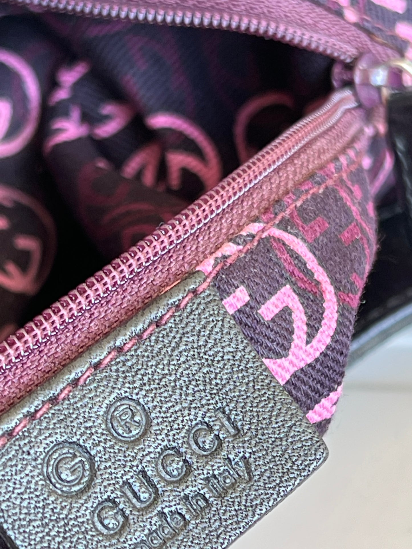 Gucci Hobo long strap