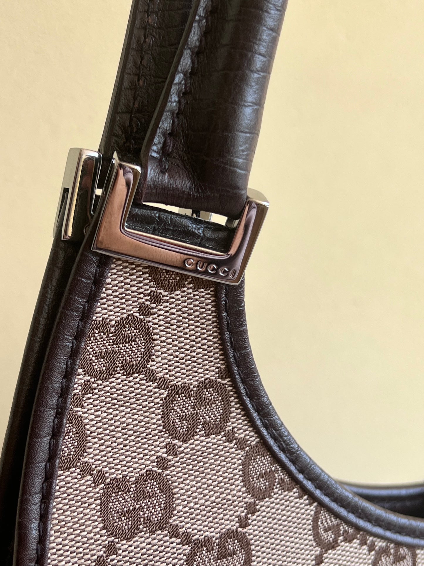Gucci Bardot marrone
