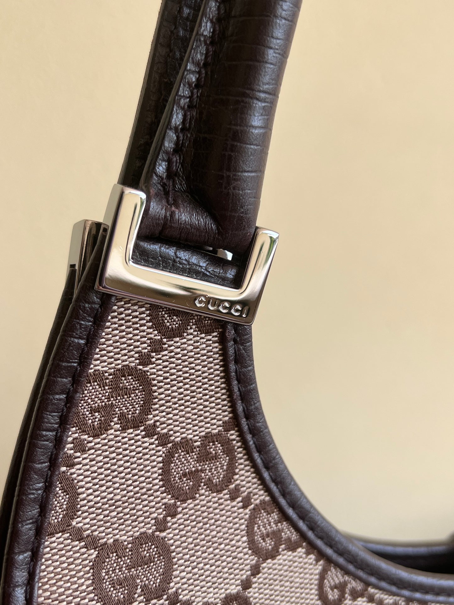 Gucci Bardot marrone