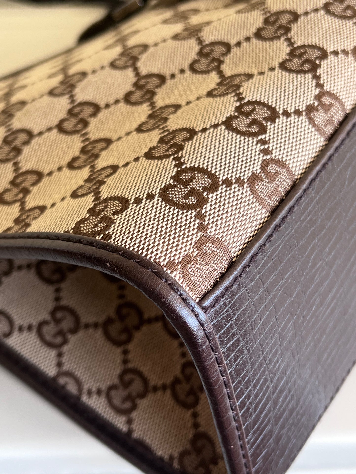 Gucci Bardot marrone