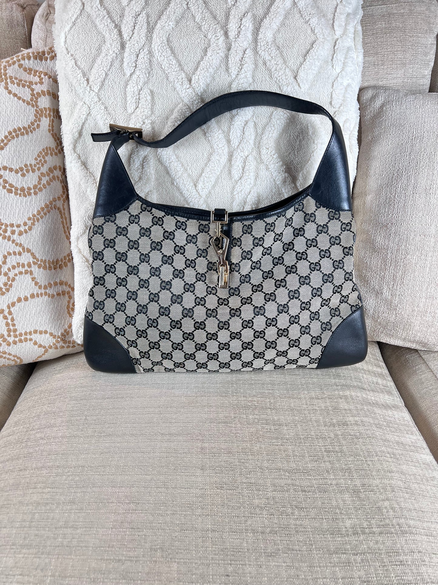 Gucci Jackie grey