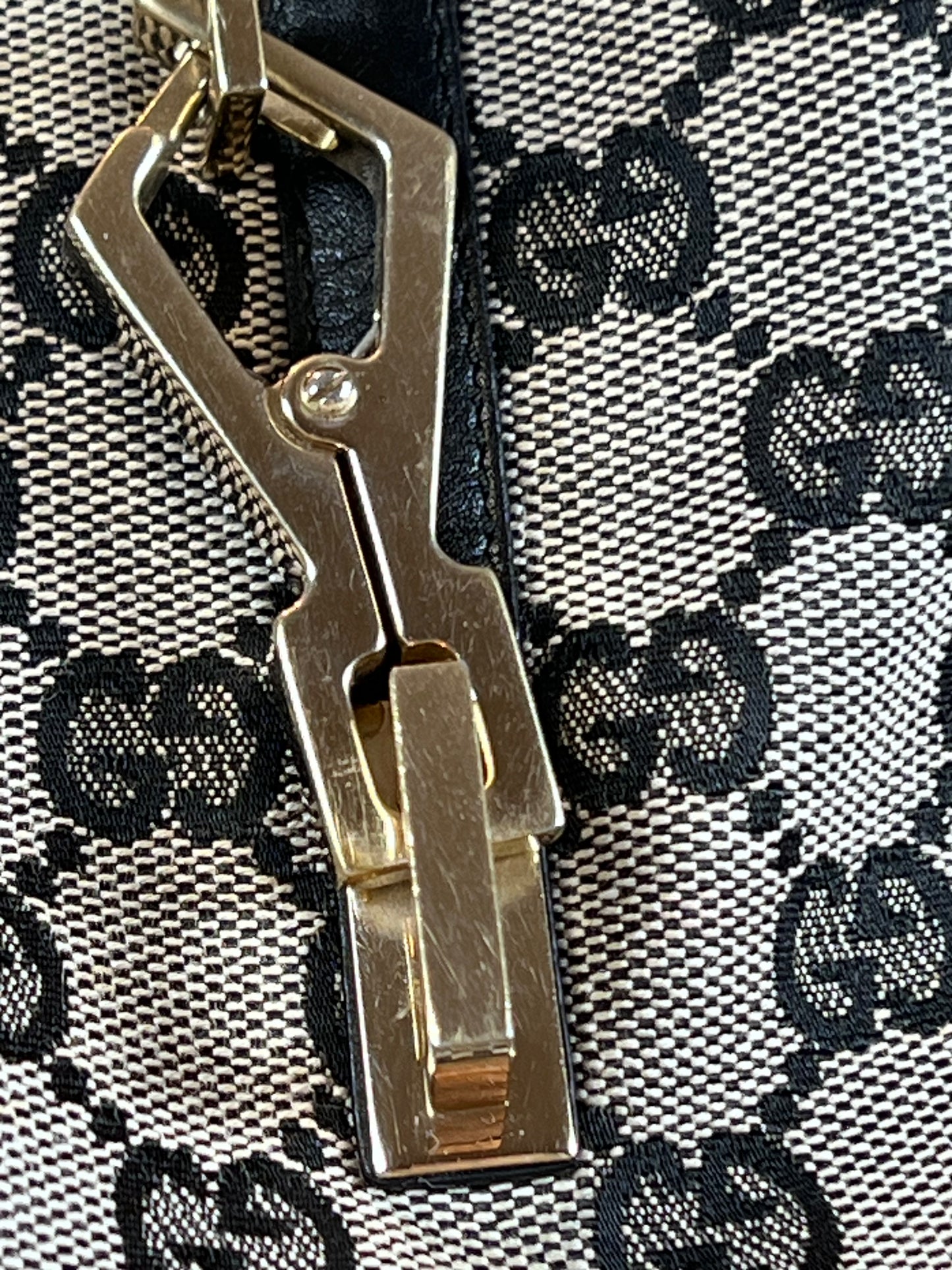 Gucci Jackie grey