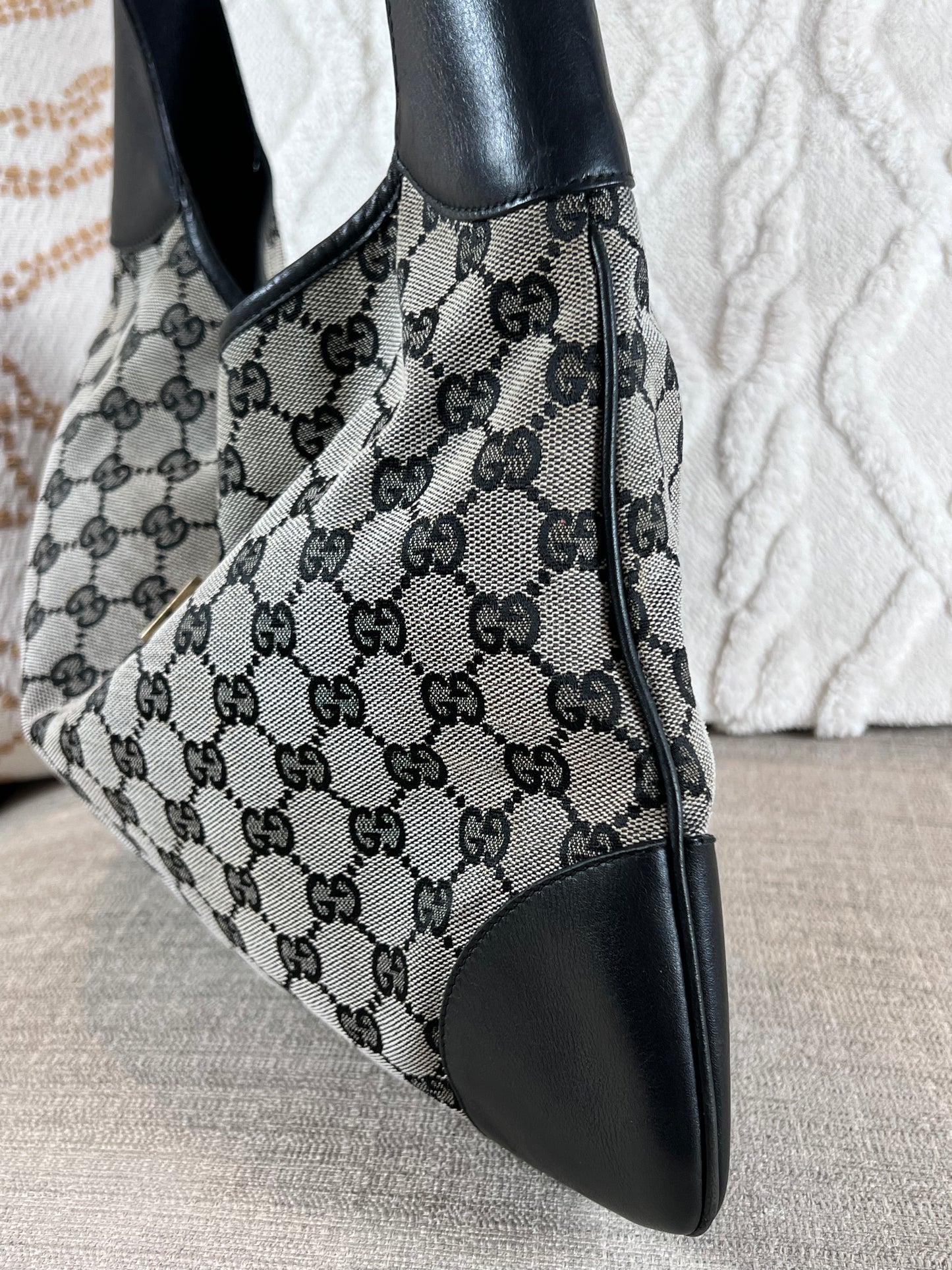 Gucci Jackie grey