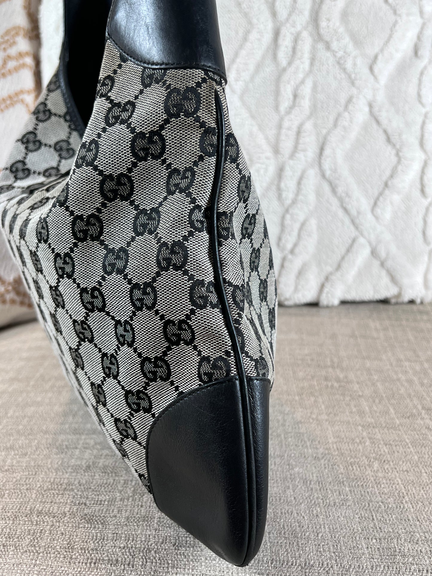 Gucci Jackie grey