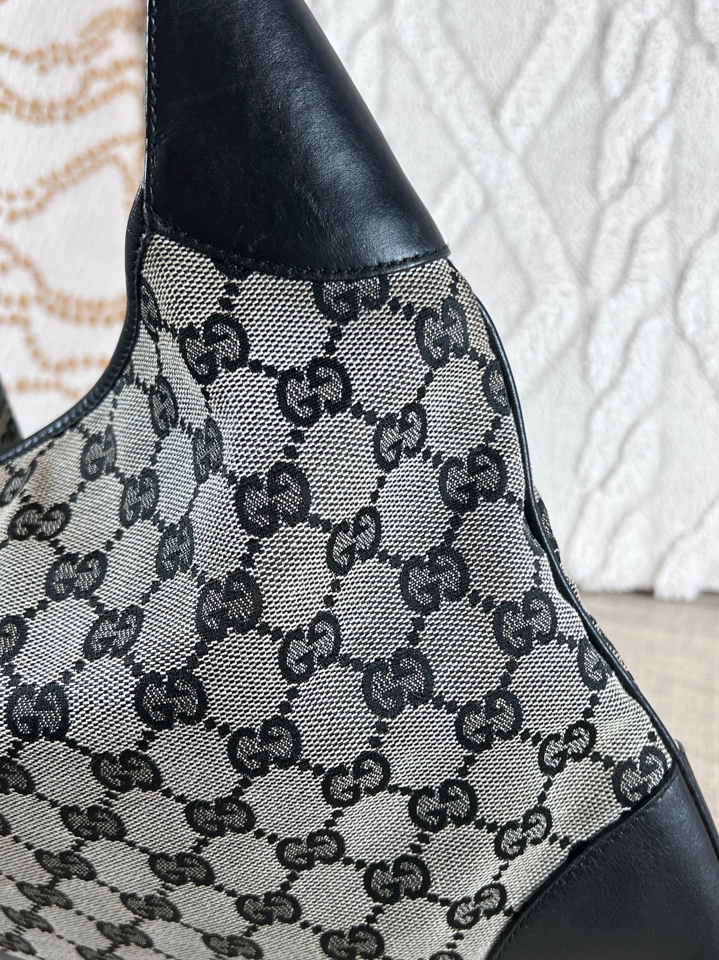 Gucci Jackie grey