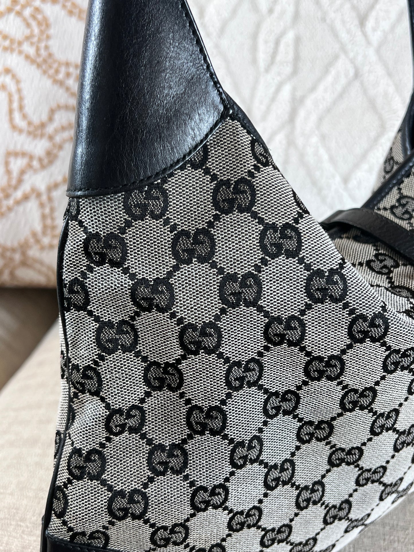 Gucci Jackie grey