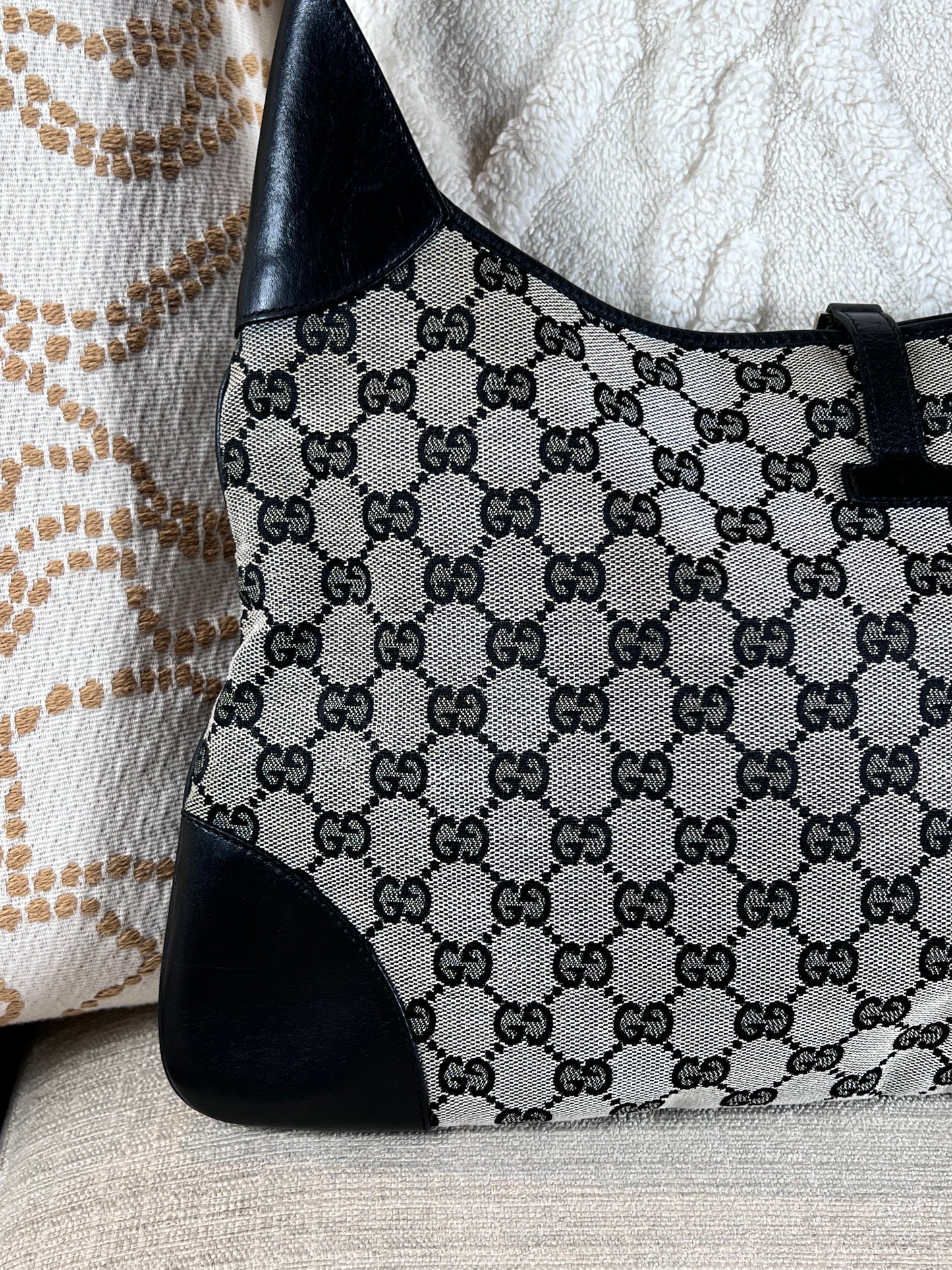 Gucci Jackie grey