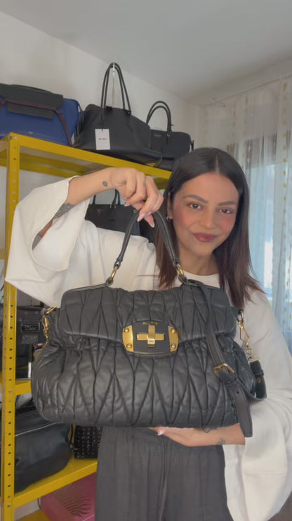 Miu Miu Pattina nera